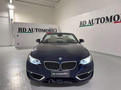 BMW Serie 2 220d 220 220d Cabrio Luxury AVENTE 64.000 KM Blu/Azzurro usata Ciserano
