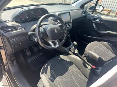 Peugeot 208 208 1.4 VTi 95 CV 5p. GPL Active usata Rimini
