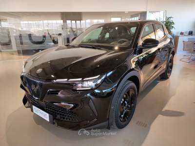 Alfa Romeo Junior 1.2 136 CV Hybrid eDCT6 con Pack Techno Nero usata Riva presso Chieri