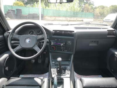 BMW Serie 3 320i 320i Cabrio L RATE AUTO MOTO SCOOTER Grigio usata MARINO