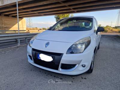 Renault Scénic Scenic Scénic XMod 1.5 dCi 110CV Start&Stop Live Bianco usata Gravina in Puglia