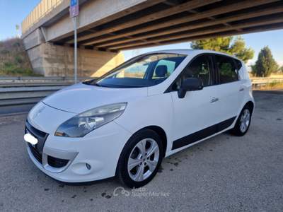 Renault Scénic Scenic Scénic XMod 1.5 dCi 110CV Start&Stop Live Bianco usata Gravina in Puglia