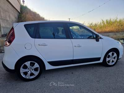 Renault Scénic Scenic Scénic XMod 1.5 dCi 110CV Start&Stop Live Bianco usata Gravina in Puglia