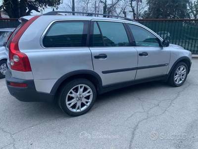 Volvo XC90 AWD T con GPL usata Bologna