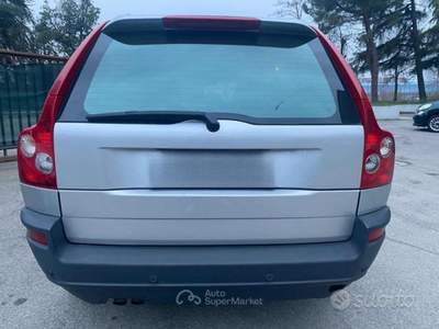 Volvo XC90 AWD T con GPL usata Bologna