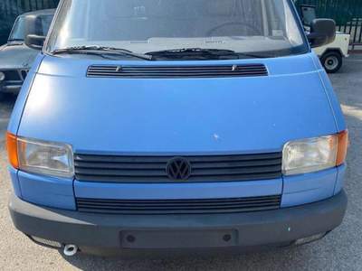 Volkswagen Transporter TD cat Caravelle GL usata Bologna