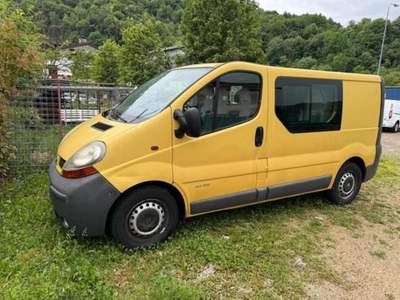 Renault Trafic T27 2.5 dCi/140 PC-TN Combi Conf. Giallo usata VALDAGNO