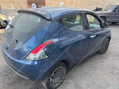 Lancia Ypsilon 1.0 FireFly 5p. S&S Hybrid Gold Blu/Azzurro usata Lucugnano