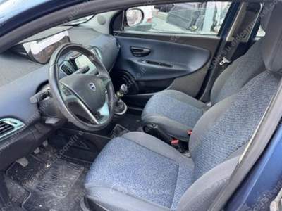 Lancia Ypsilon 1.0 FireFly 5p. S&S Hybrid Gold Blu/Azzurro usata Lucugnano