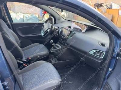 Lancia Ypsilon 1.0 FireFly 5p. S&S Hybrid Gold Blu/Azzurro usata Lucugnano