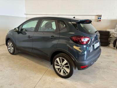 Renault Captur Captur 0.9 tce Life 90cv E6d Grigio usata MONTIRONE