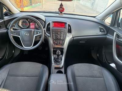 Opel Astra Sportourer Grigio usata Mesagne