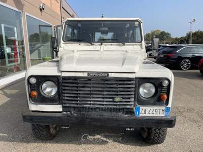 Land Rover Defender Defender 110 2.5 Td5 cat S.W. SE Bianco usata Scandiano