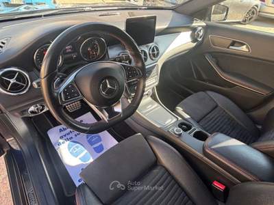 Mercedes-Benz GLA Mercedes Gla 220 d Premium auto Blu/Azzurro usata Olbia