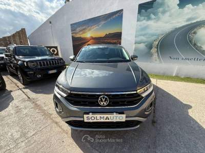 Volkswagen T-Roc Volkswagen T-roc 1.0 tsi Life 110cv Grigio usata Olbia