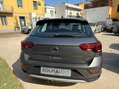 Volkswagen T-Roc Volkswagen T-roc 1.0 tsi Life 110cv Grigio usata Olbia