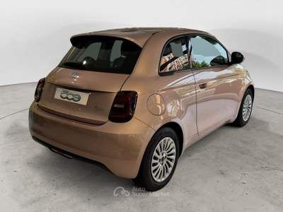 Fiat 500 500e Berlina 42 kWh Lilla usata MELEGNANO