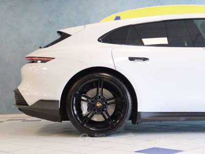 Porsche Taycan GTS Sport Turismo VENDITA / NOLEGGIO A BREVE E LUN Bianco usata Besozzo