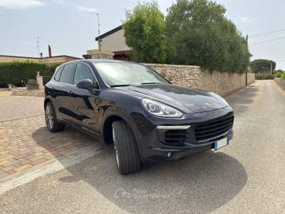 Porsche Cayenne 3.0 Diesel Tiptronic 250 cv Blu/Azzurro usata SANTERAMO IN COLLE
