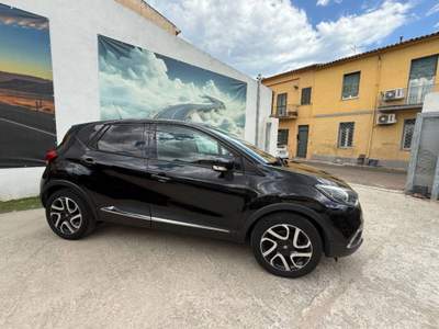 Renault Captur 0.9 tce Live s&s 90cv usata Olbia