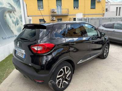 Renault Captur 0.9 tce Live s&s 90cv usata Olbia