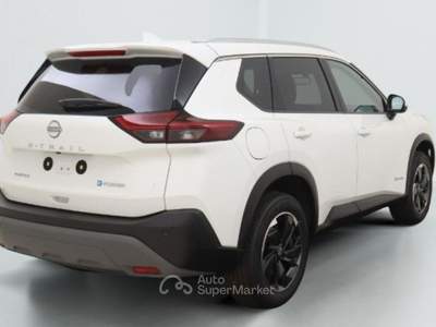 Nissan X-Trail e-Power e-4orce 4WD 7 posti Acenta Tetto Pan Bianco usata Liscate