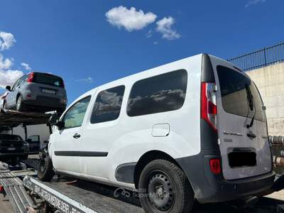 Renault Kangoo Blue dCi 95CV Express Maxi Furgone Ice AUTOCARRO Bianco usata Altamura