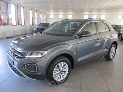 Volkswagen T-Roc 2.0 tdi Life 150cv dsg - KM ZERO Grigio usata Fossano