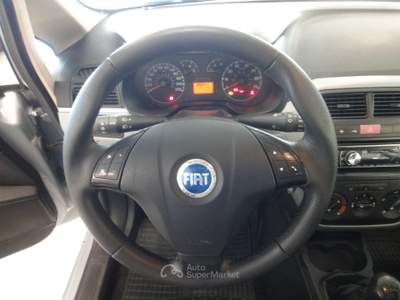 Fiat Grande Punto FIAT GRANDE PUNTO 1.2 bz 65cv 5p Euro 4 Argento usata MANDATORICCIO