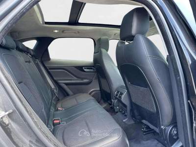 Jaguar F-Pace 2.0 D 240 CV AWD aut. R-Sport Nero usata Monteriggioni