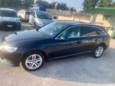 Audi A4 pochissimi Km! Blu/Azzurro usata MODUGNO