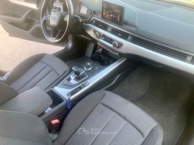 Audi A4 pochissimi Km! Blu/Azzurro usata MODUGNO
