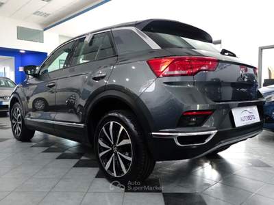 Volkswagen T-Roc 1.0 TSI 110 CV STYLE Grigio usata Carlentini