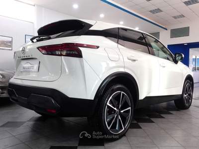 Nissan Qashqai 1.3 BZ 158 CV MHEV X-TRONIC TEKNA Bianco usata Carlentini