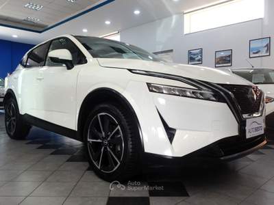 Nissan Qashqai 1.3 BZ 158 CV MHEV X-TRONIC TEKNA Bianco usata Carlentini