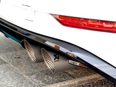 Volkswagen Golf 2.0 TSI DSG 4MOTION 3p. BMT - AKRAPOVIC Bianco usata Savona