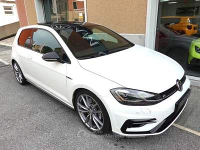 Volkswagen Golf 2.0 TSI DSG 4MOTION 3p. BMT - AKRAPOVIC Bianco usata Savona