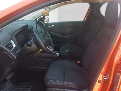 Renault Clio Full Hybrid E-Tech 140 CV 5 porte Zen Arancione usata Pisa