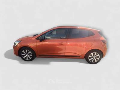 Renault Clio Full Hybrid E-Tech 140 CV 5 porte Zen Arancione usata Pisa