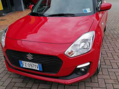Suzuki Swift IBRIDA - GPL Rosso usata Grottammare