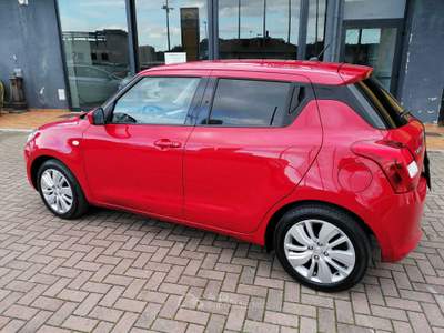 Suzuki Swift IBRIDA - GPL Rosso usata Grottammare