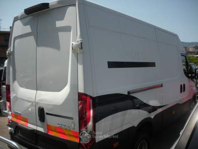 Iveco Daily FURGONE MAXI metano Bianco usata Frosinone