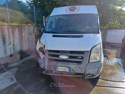 Ford Transit/Tourneo/Bus Mezzo incidentato, motore, cambio,radiatore sono aposto! usata Santa Giuletta