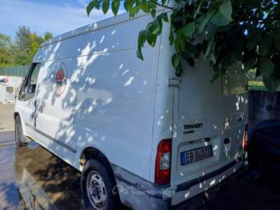 Ford Transit/Tourneo/Bus Mezzo incidentato, motore, cambio,radiatore sono aposto! usata Santa Giuletta