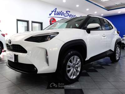 Toyota Yaris Cross 1.5 E-CVT HYBRID 116 CV ACTIVE Bianco usata Carlentini