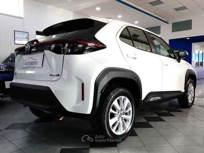Toyota Yaris Cross 1.5 E-CVT HYBRID 116 CV ACTIVE Bianco usata Carlentini