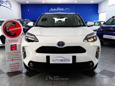 Toyota Yaris Cross 1.5 E-CVT HYBRID 116 CV ACTIVE Bianco usata Carlentini