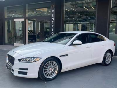 Jaguar XE  2.0 D Turbo aut. Prestige Bus. Ed. usata Taranto