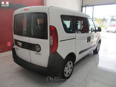 Fiat Doblò cargo combi 1.3 m.jet 16V N1 95CV Bianco usata Vittoria