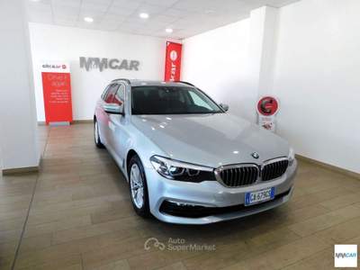 BMW Serie 5 520d 520d xDrive Business aut. Grigio usata Isola del Liri